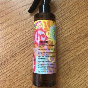 AMIKA bombshell blowout spray